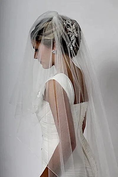 Bridal Apparel Fine Edge Veil || CGCAF001