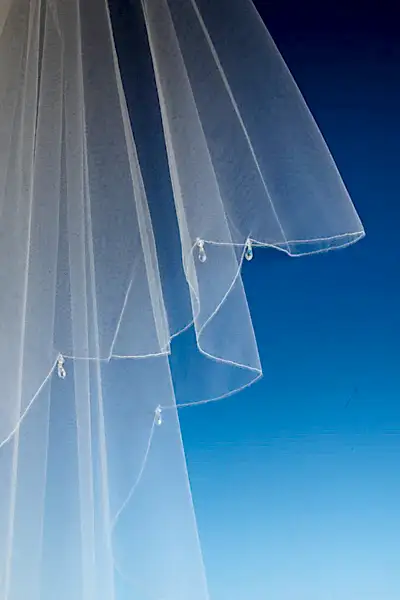 Bridal Apparel Fine Edge Veil with Crystal Drops || CGAF021