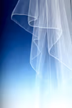 Load image into Gallery viewer, Bridal Apparel Simple Edge Veil || CGC16A
