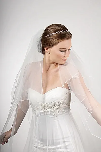 Bridal Apparel Simple Edge Veil || CGC16A