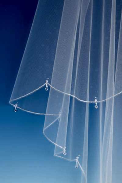 Bridal Apparel Scalloped Edge, Crystal Drop Veil || CGC536C