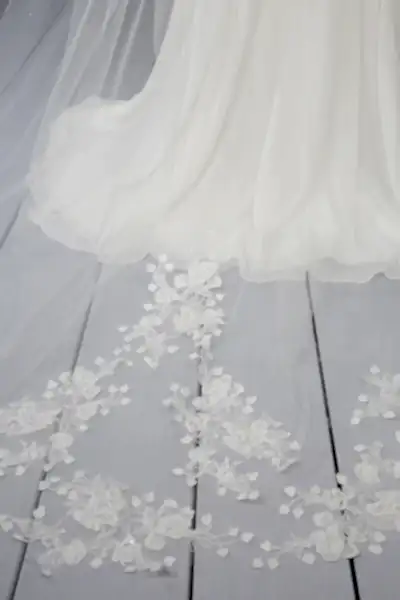 Bridal Apparel Sparkling Floral Lace Train Veil || CGC546C