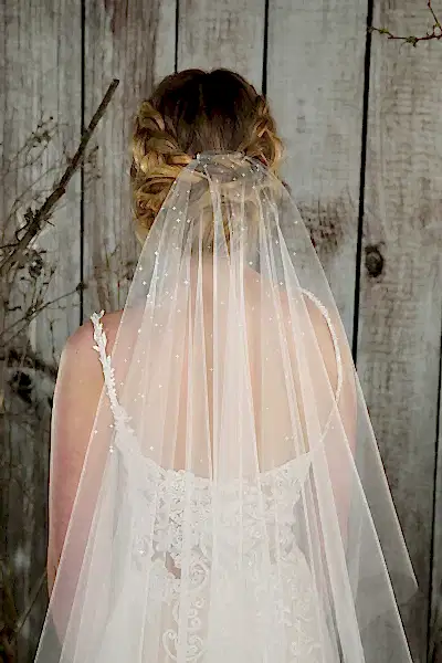 Bridal Apparel Pearl Rainfall Veil || CGC563B