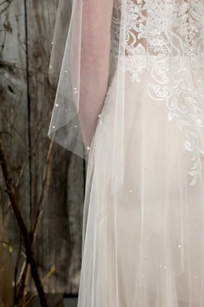 Bridal Apparel Genuine Pearl and Diamante Veil || CGC566A