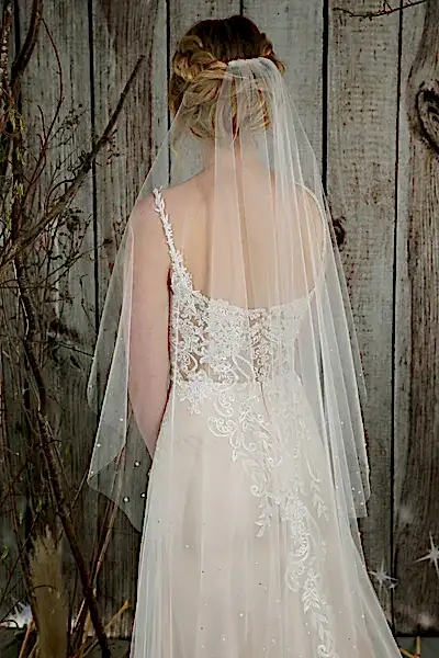 Bridal Apparel Genuine Pearl and Diamante Veil || CGC566A