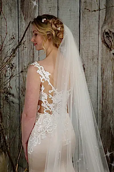 Bridal Apparel Pearl Scatter Veil || CGC566B